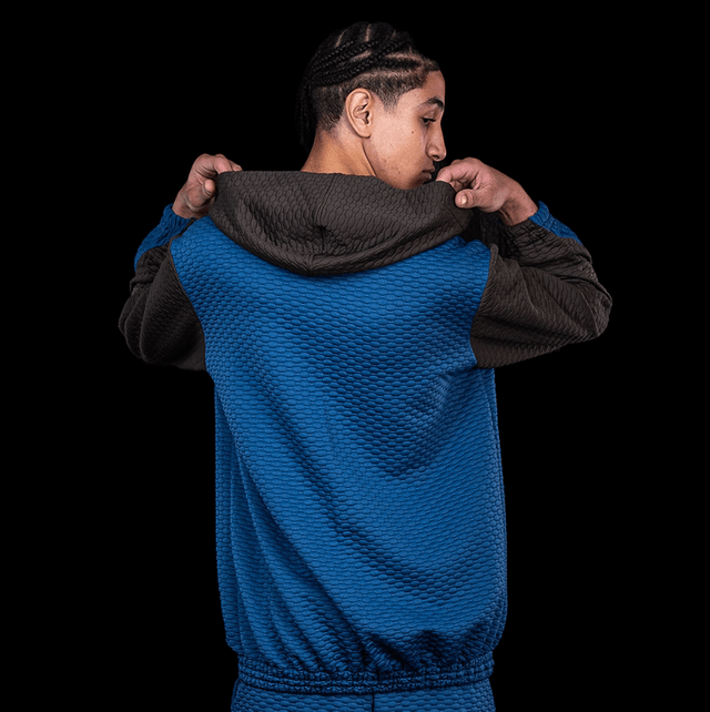 SWEAT À CAPUCHE 