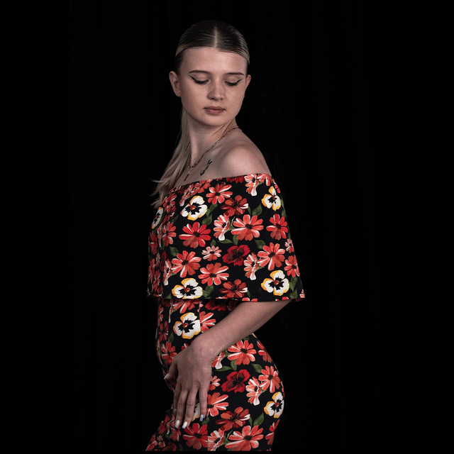 ROBE LONGUES FLEURIE - ÉPAULES DÉNUDÉES