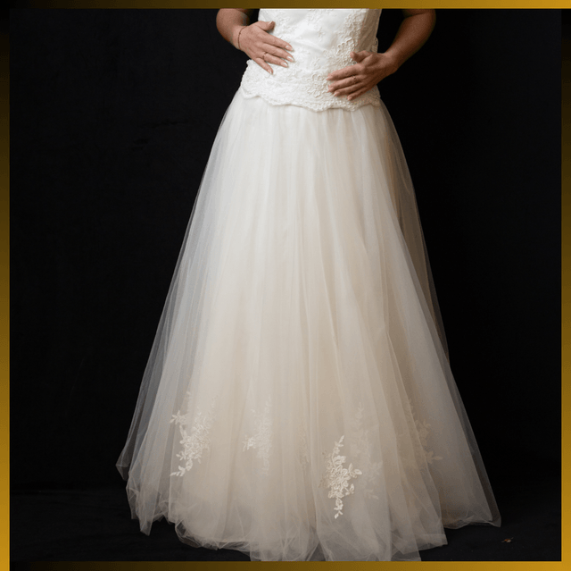 Robe de mariée princesse avec motif floral