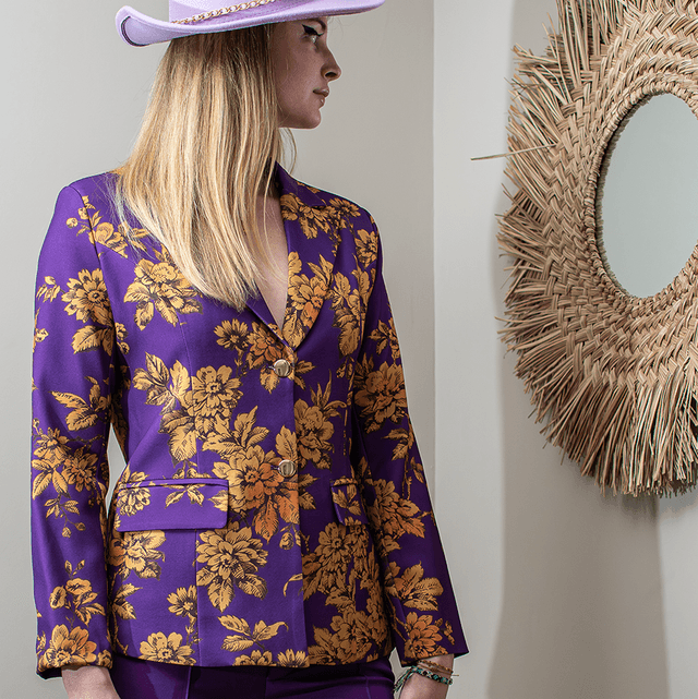 Costume en jacquard floral