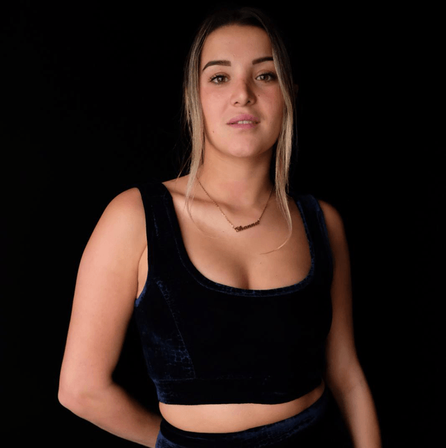 ENSEMBLE HAUT ET JUPE EN VELOURS   