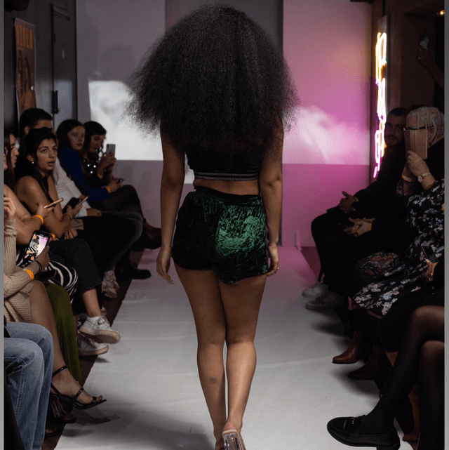 ENSEMBLE SPORT EN VELOURS VERT